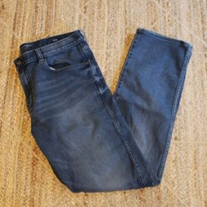 Banana Republic Slim Traveler Blue Ink Wash Jean